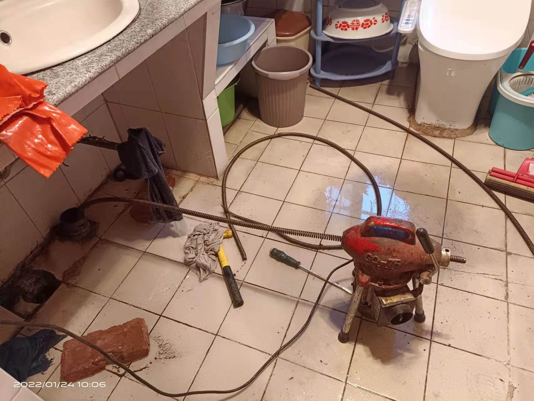 阳春疏通厨房下水道，地漏疏通